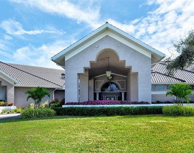 9641 Castle Point Drive - Photo Thumbnail 21