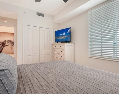12180 Wellen Golf Street - Photo Thumbnail 26