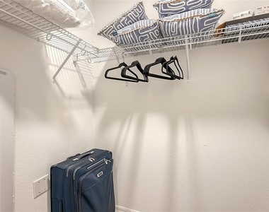12180 Wellen Golf Street - Photo Thumbnail 25