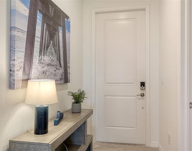 12180 Wellen Golf Street - Photo Thumbnail 4