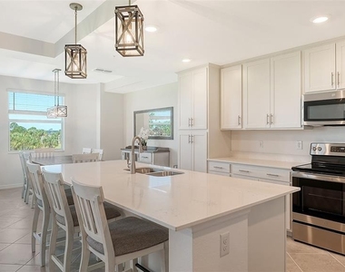 12180 Wellen Golf Street - Photo Thumbnail 14