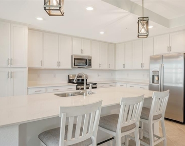 12140 Wellen Golf Street - Photo Thumbnail 12