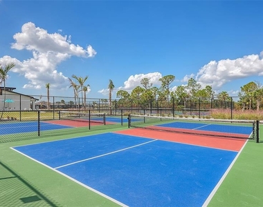 12140 Wellen Golf Street - Photo Thumbnail 37
