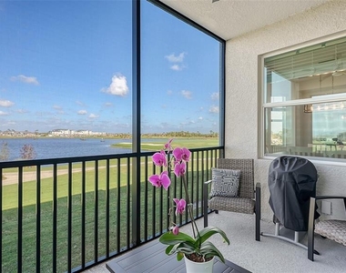 12140 Wellen Golf Street - Photo Thumbnail 8