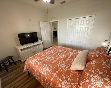 8105 Grand Estuary Trail - Photo Thumbnail 17