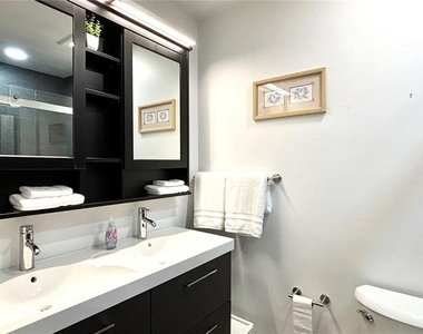 2431 Loma Linda Street - Photo Thumbnail 17
