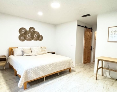 2431 Loma Linda Street - Photo Thumbnail 28
