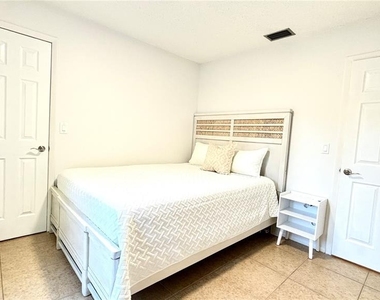 2431 Loma Linda Street - Photo Thumbnail 22