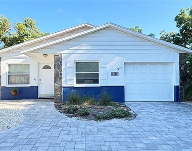 2431 Loma Linda Street - Photo Thumbnail 1