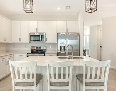 12280 Wellen Golf Street - Photo Thumbnail 14
