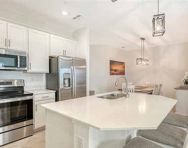 12280 Wellen Golf Street - Photo Thumbnail 16