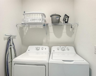 12280 Wellen Golf Street - Photo Thumbnail 31