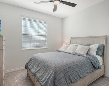 12280 Wellen Golf Street - Photo Thumbnail 25