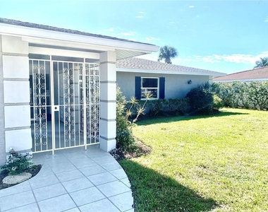 1714 Meadowood Street - Photo Thumbnail 5