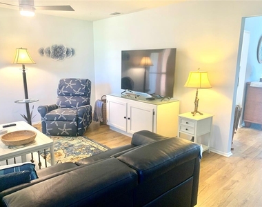 1714 Meadowood Street - Photo Thumbnail 14