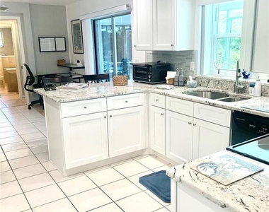 1714 Meadowood Street - Photo Thumbnail 28