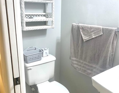 1714 Meadowood Street - Photo Thumbnail 48