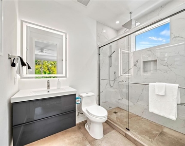 2327 Hillview Street - Photo Thumbnail 41