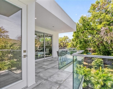 2327 Hillview Street - Photo Thumbnail 50