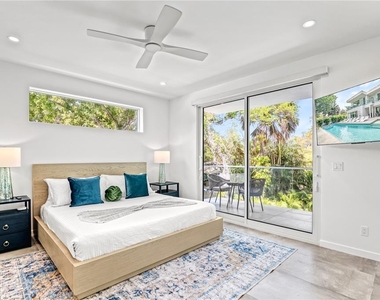 2327 Hillview Street - Photo Thumbnail 37