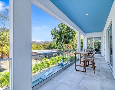 2585 Clematis Street - Photo Thumbnail 32