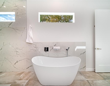 2585 Clematis Street - Photo Thumbnail 28