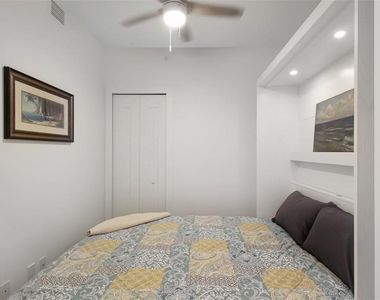 1703 N Tamiami Trail - Photo Thumbnail 33