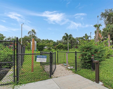 1703 N Tamiami Trail - Photo Thumbnail 17