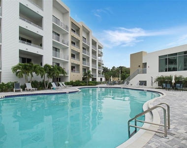 1703 N Tamiami Trail - Photo Thumbnail 2