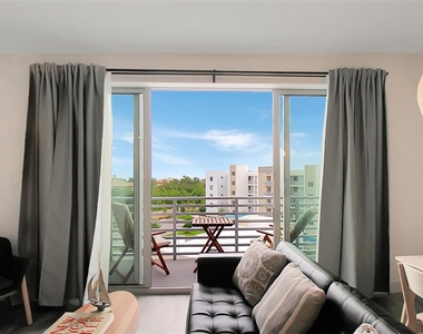 1703 N Tamiami Trail - Photo Thumbnail 54