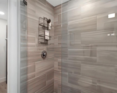1703 N Tamiami Trail - Photo Thumbnail 29