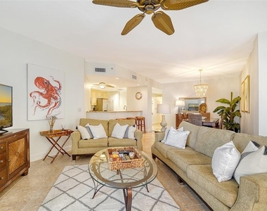14041 Bellagio Way - Photo Thumbnail 11