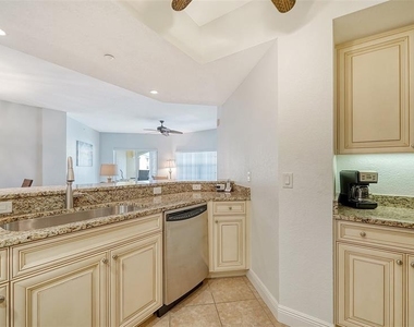 14041 Bellagio Way - Photo Thumbnail 22