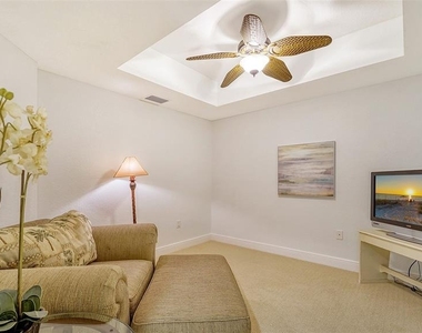 14041 Bellagio Way - Photo Thumbnail 7