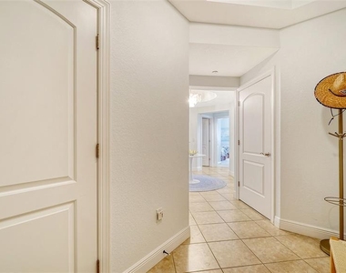 14041 Bellagio Way - Photo Thumbnail 4