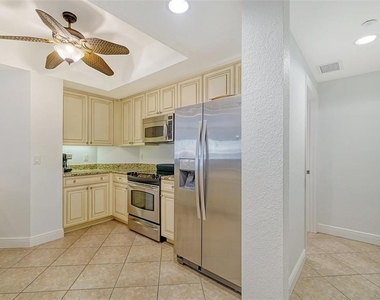 14041 Bellagio Way - Photo Thumbnail 20
