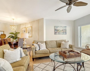 14041 Bellagio Way - Photo Thumbnail 10