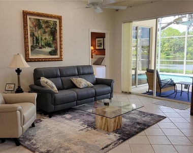 7557 Fairlinks Court - Photo Thumbnail 11