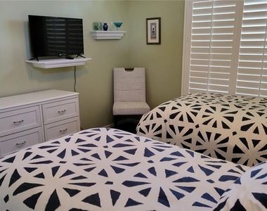 7557 Fairlinks Court - Photo Thumbnail 30