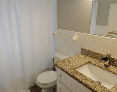 309 Shore T Road - Photo Thumbnail 15