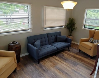 309 Shore T Road - Photo Thumbnail 12