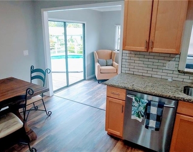 309 Shore T Road - Photo Thumbnail 14