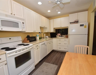 1516 Pelican Cove Road - Photo Thumbnail 4