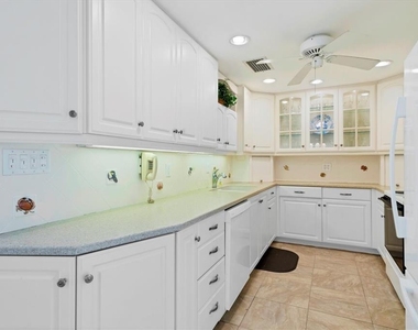 4485 Gulf Of Mexico Drive - Photo Thumbnail 6