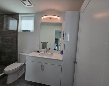 1709 N Tamiami Trail - Photo Thumbnail 11