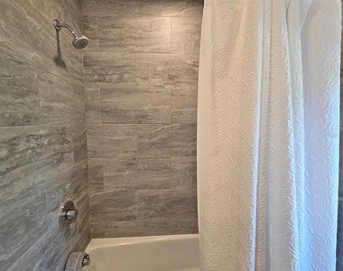 1709 N Tamiami Trail - Photo Thumbnail 16