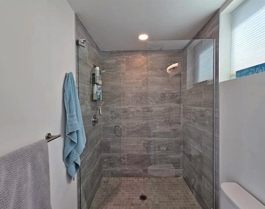 1709 N Tamiami Trail - Photo Thumbnail 9