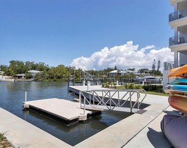 1709 N Tamiami Trail - Photo Thumbnail 35