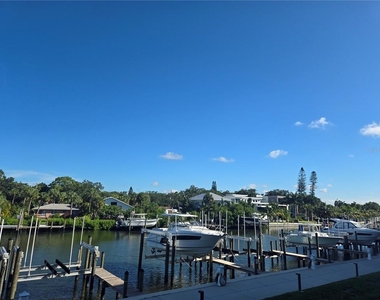 1709 N Tamiami Trail - Photo Thumbnail 21