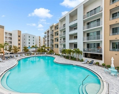 1709 N Tamiami Trail - Photo Thumbnail 28